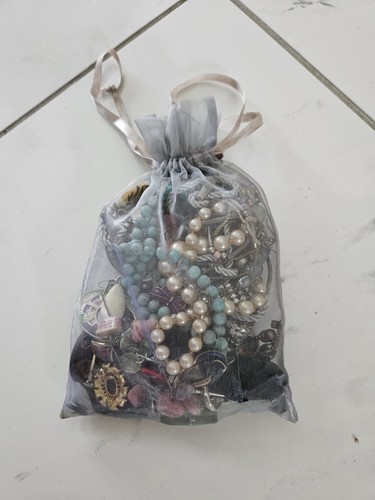 Ein sack voller schmuck - voller,